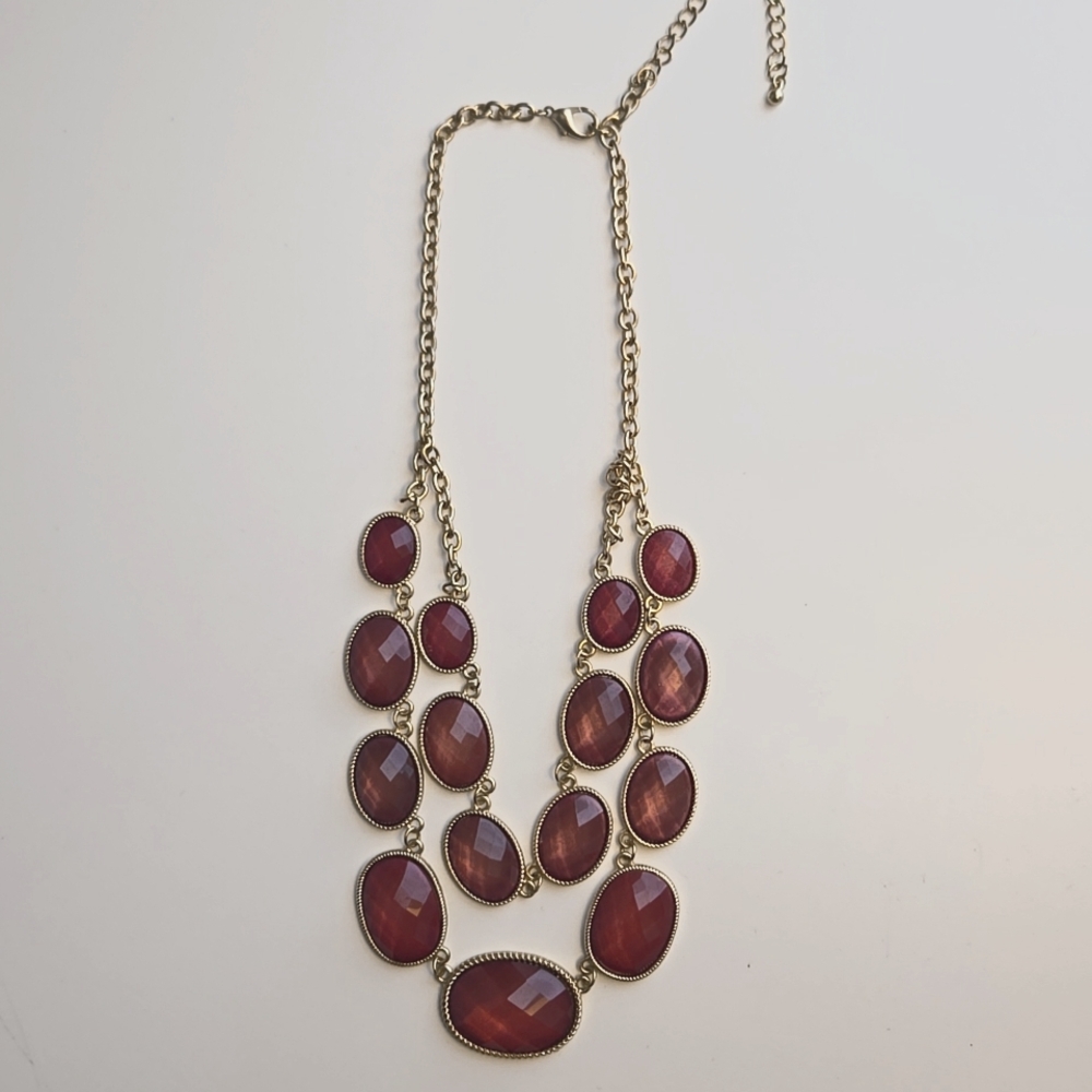 Necklace with two tier pink stones